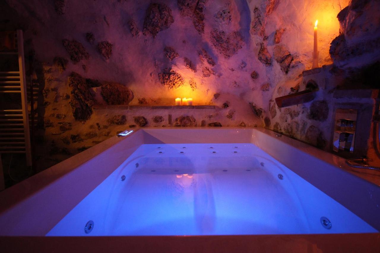 圣斯特凡诺·迪塞斯Santo'S House Luxury - Idromassaggio E Doccia Emozionale别墅 外观 照片