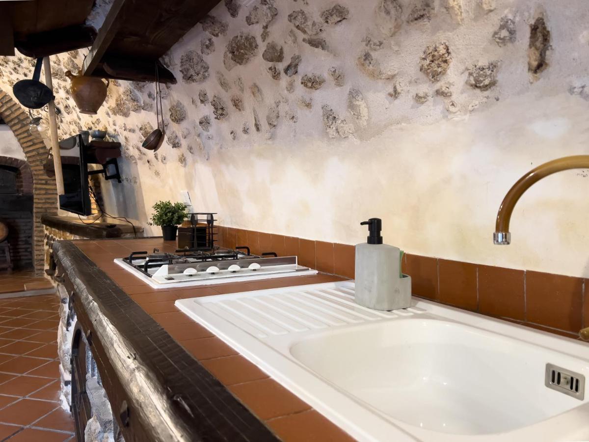 圣斯特凡诺·迪塞斯Santo'S House Luxury - Idromassaggio E Doccia Emozionale别墅 外观 照片